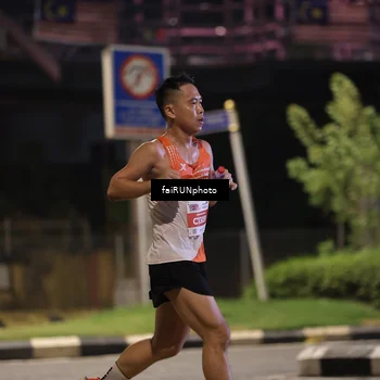 Runner Photo 4636424