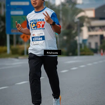 Runner Photo 4636477