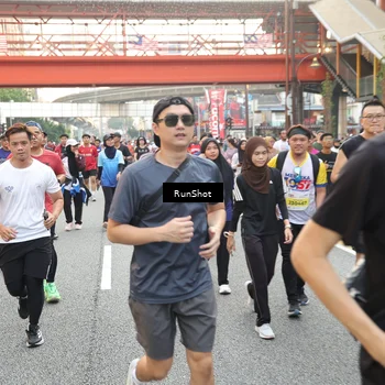 Runner Photo 4636624