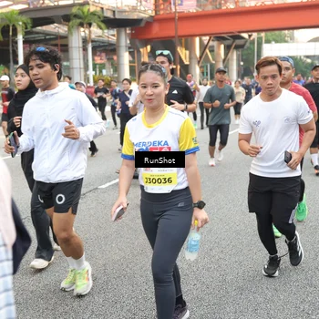 Runner Photo 4636668