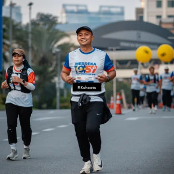 Runner Photo 4636674