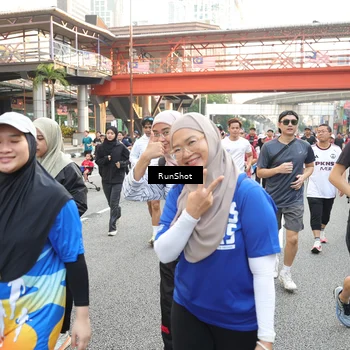 Runner Photo 4636675