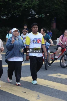 Runner Photo 4636717