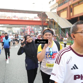 Runner Photo 4636848