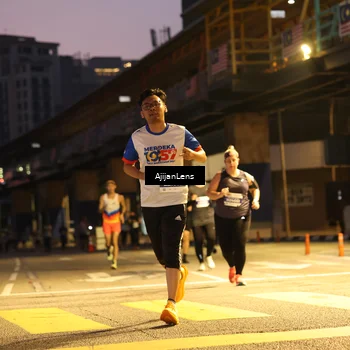 Runner Photo 4636909