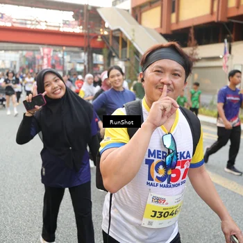 Runner Photo 4636914