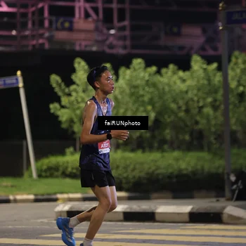 Runner Photo 4637113