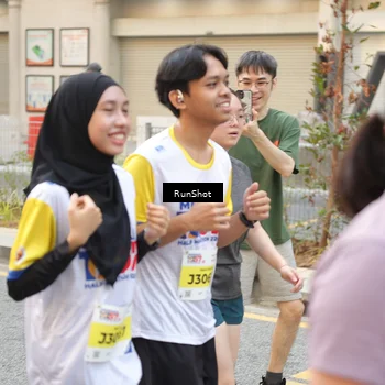 Runner Photo 4637218