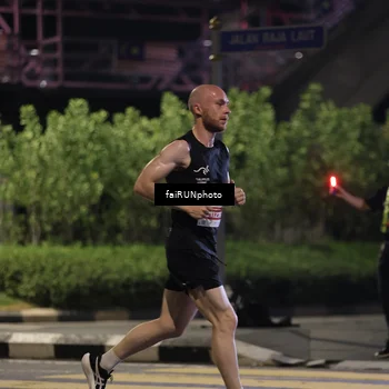 Runner Photo 4637373