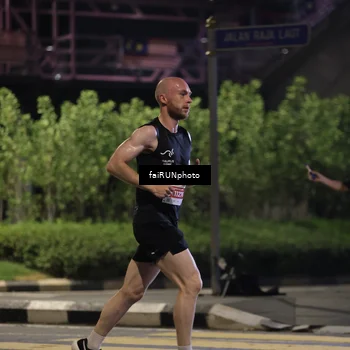 Runner Photo 4637398