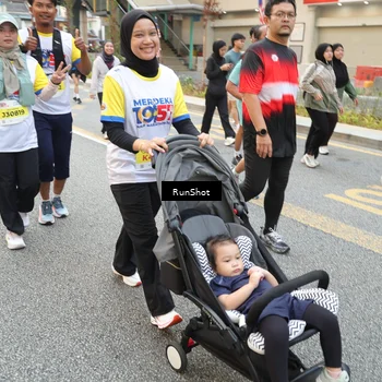 Runner Photo 4637415