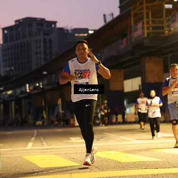 Runner Photo 4637475