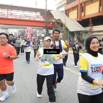 Runner Photo 4637497
