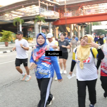 Runner Photo 4637606