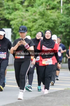 Runner Photo 46400