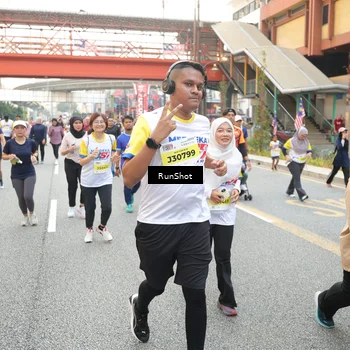 Runner Photo 4640156