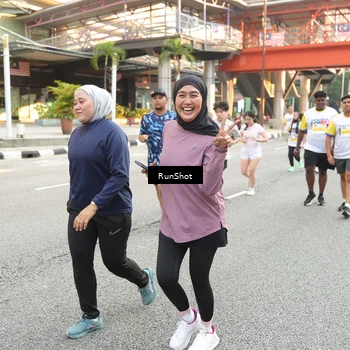 Runner Photo 4640694