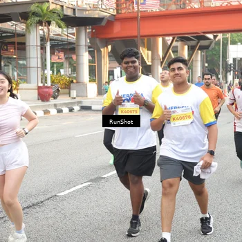 Runner Photo 4640813
