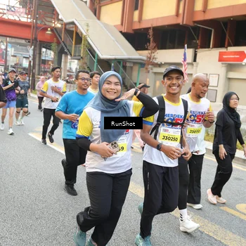 Runner Photo 4641762