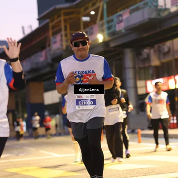 Runner Photo 4642705