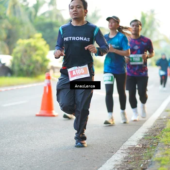 Runner Photo 4643075