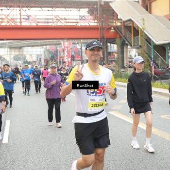 Runner Photo 4643348