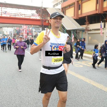 Runner Photo 4643390