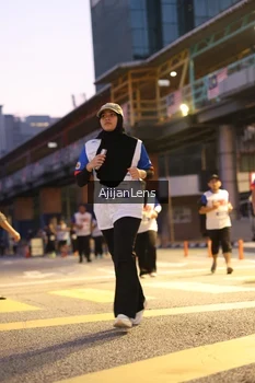 Runner Photo 4643471