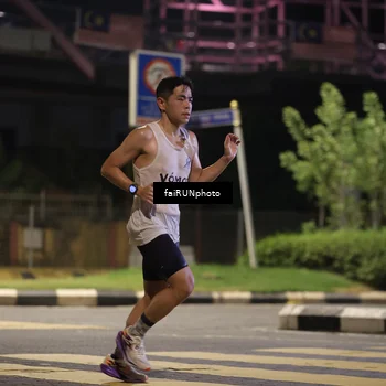 Runner Photo 4643583