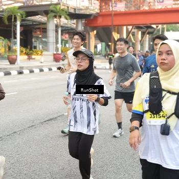 Runner Photo 4643663