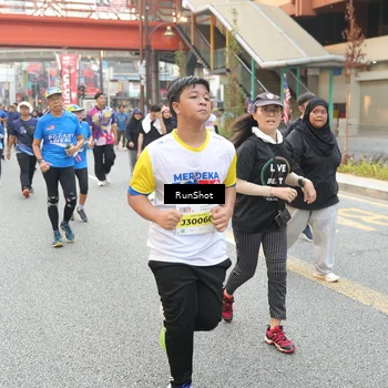 Runner Photo 4643759