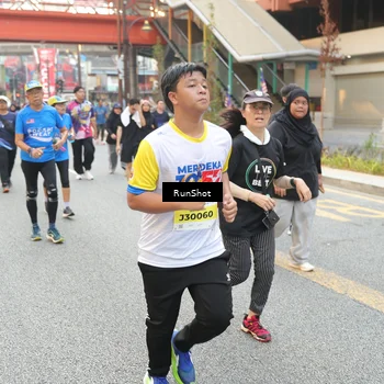 Runner Photo 4643762