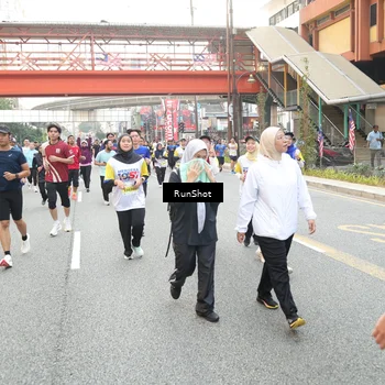 Runner Photo 4645330
