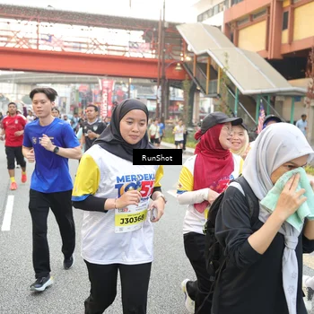 Runner Photo 4645375