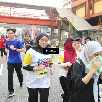 Runner Photo 4645376