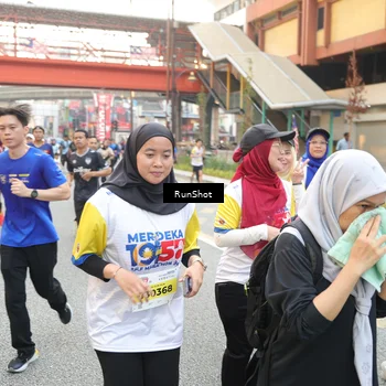 Runner Photo 4645399