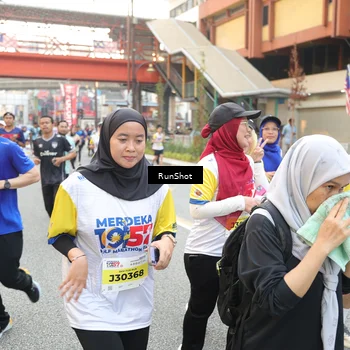 Runner Photo 4645404