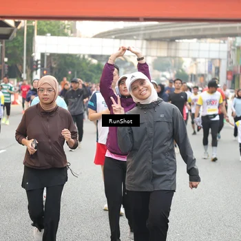 Runner Photo 4645645