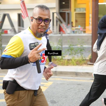 Runner Photo 4645975