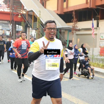 Runner Photo 4646374