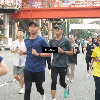 Runner Photo 4647873