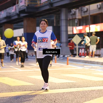 Runner Photo 4648100