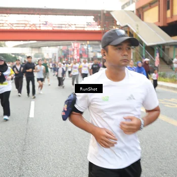 Runner Photo 4648216