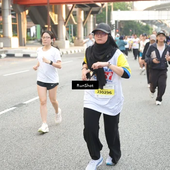 Runner Photo 4648323