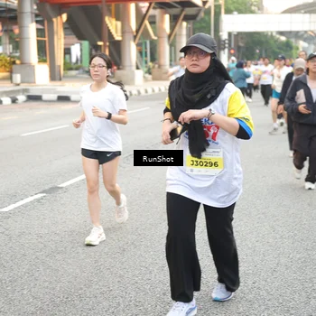 Runner Photo 4648337