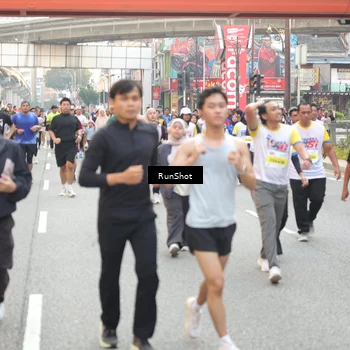 Runner Photo 4648343