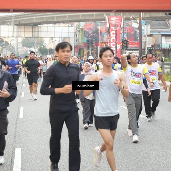 Runner Photo 4648345