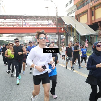 Runner Photo 4648473