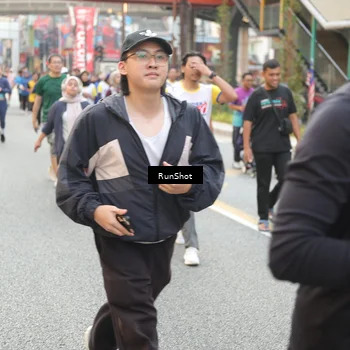Runner Photo 4648549