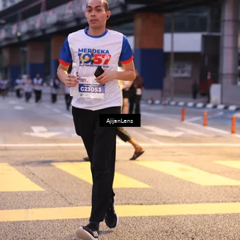 Runner Photo 4648658